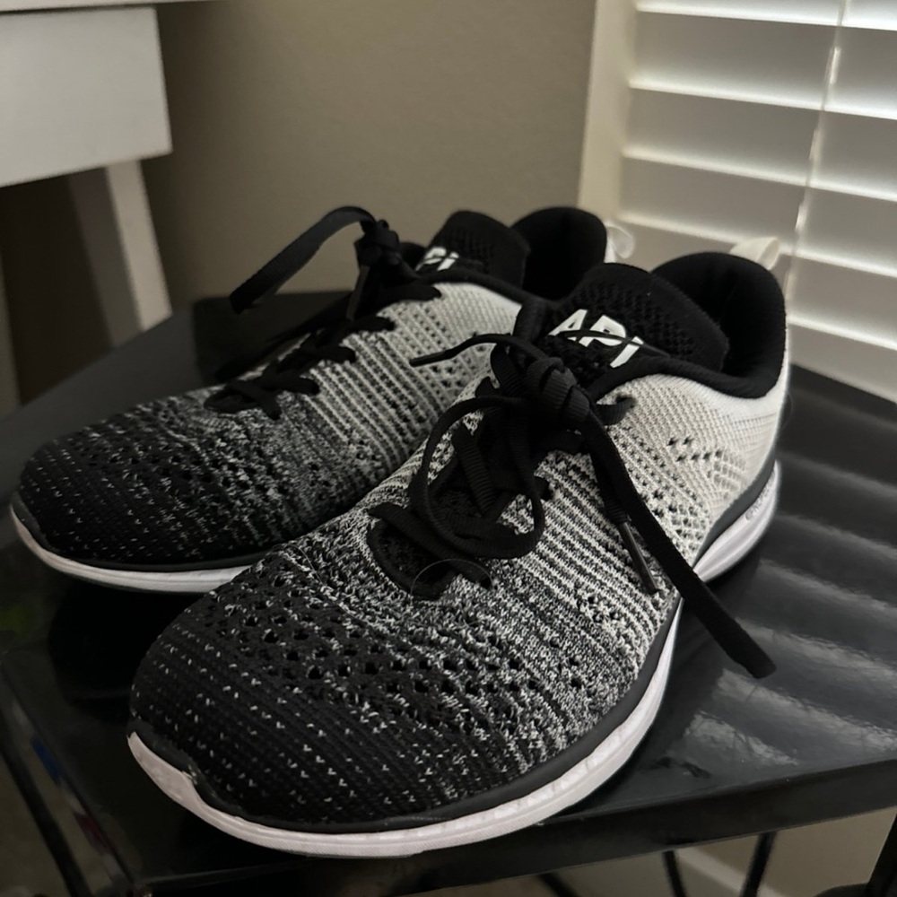 APL shoes 😘
